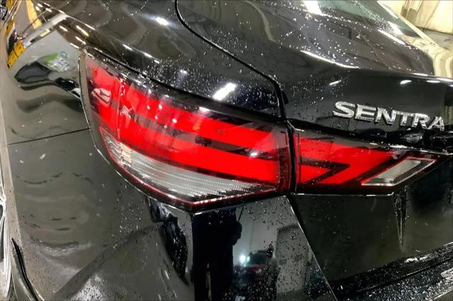 2021 Nissan Sentra SV Xtronic CVT
