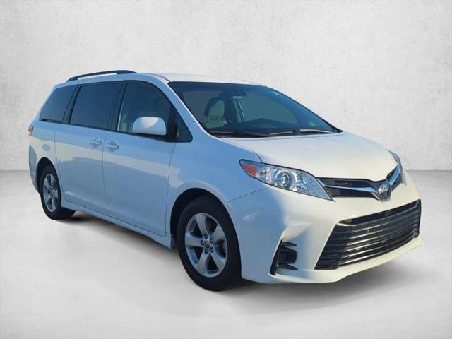 2020 Toyota Sienna LE