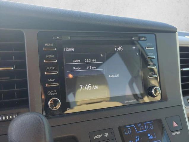 2020 Toyota Sienna LE