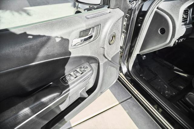 2013 Dodge Charger SE
