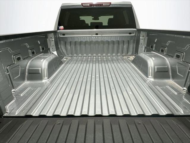 2026 GMC Sierra 1500 Crew Cab, Short Bed, SLT, RWD