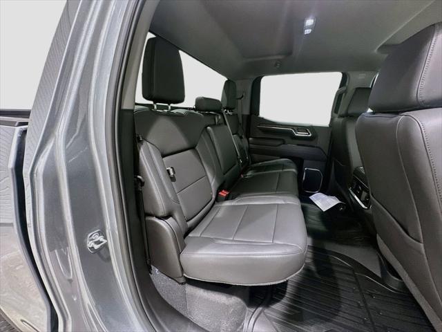 2026 GMC Sierra 1500 Crew Cab, Short Bed, SLT, RWD