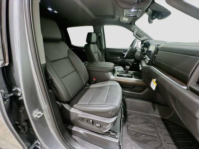 2026 GMC Sierra 1500 Crew Cab, Short Bed, SLT, RWD
