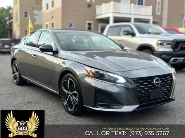 2023 Nissan Altima SR FWD