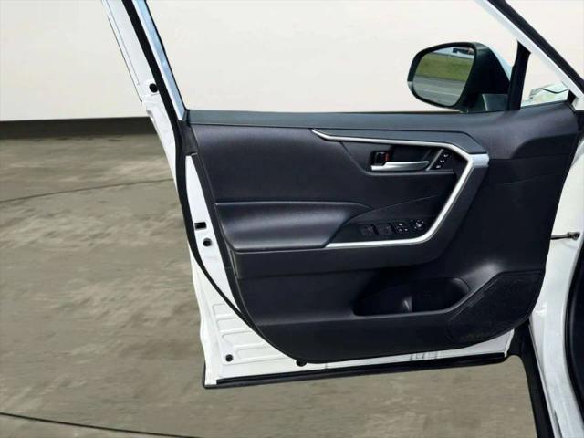 2021 Toyota RAV4 Hybrid XLE Premium