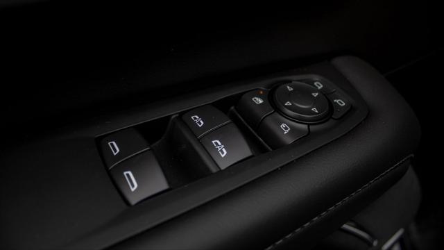 2026 Chevrolet Suburban Z71, 4WD