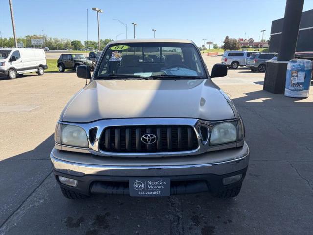 2004 Toyota Tacoma Base V6