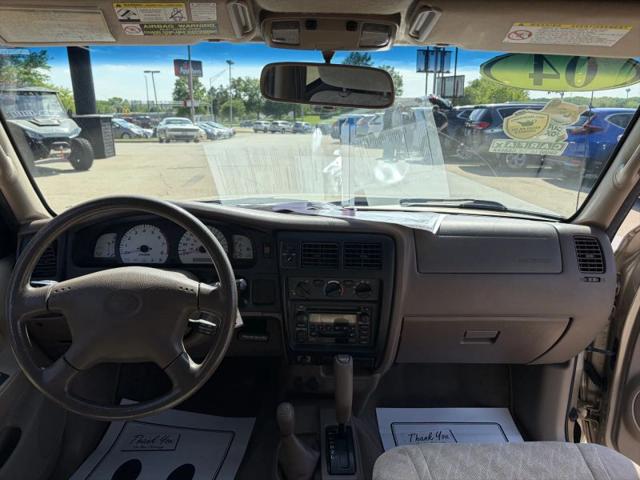 2004 Toyota Tacoma Base V6