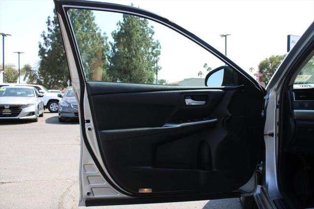 2015 Toyota Camry SE