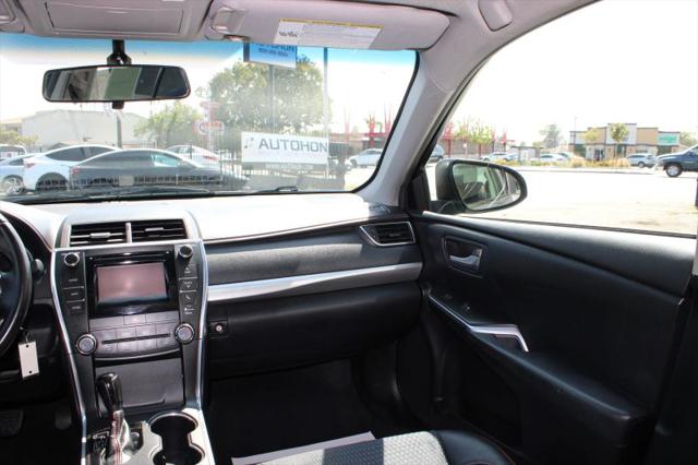2015 Toyota Camry SE
