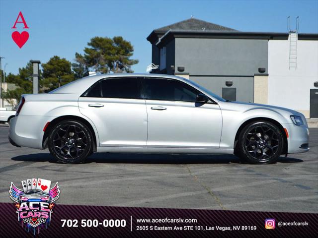 2019 Chrysler 300 Touring