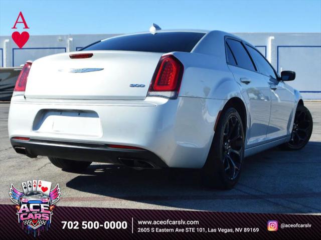 2019 Chrysler 300 Touring