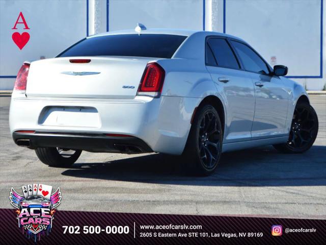 2019 Chrysler 300 Touring