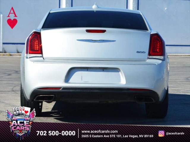 2019 Chrysler 300 Touring