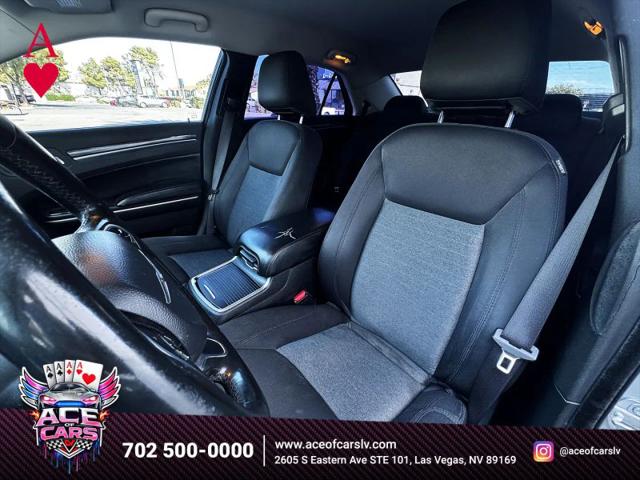 2019 Chrysler 300 Touring