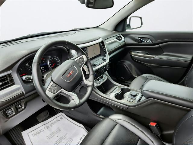 2023 GMC Acadia AWD SLT