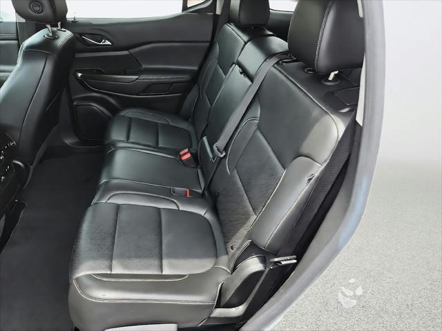 2023 GMC Acadia AWD SLT