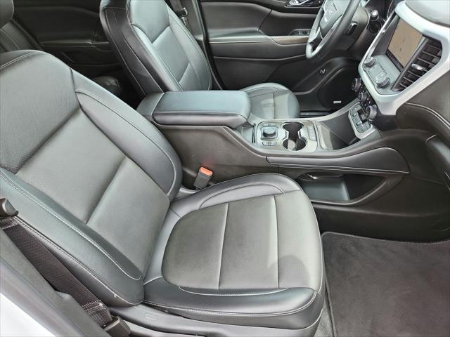 2023 GMC Acadia AWD SLT