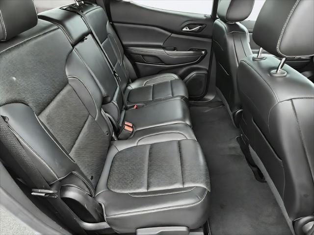 2023 GMC Acadia AWD SLT
