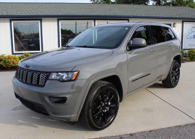 2022 Jeep Grand Cherokee Laredo X 4x4
