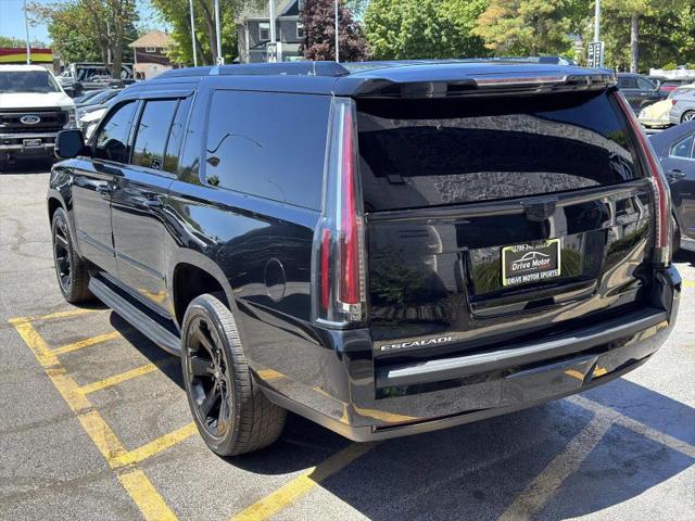 2019 Cadillac Escalade ESV Luxury