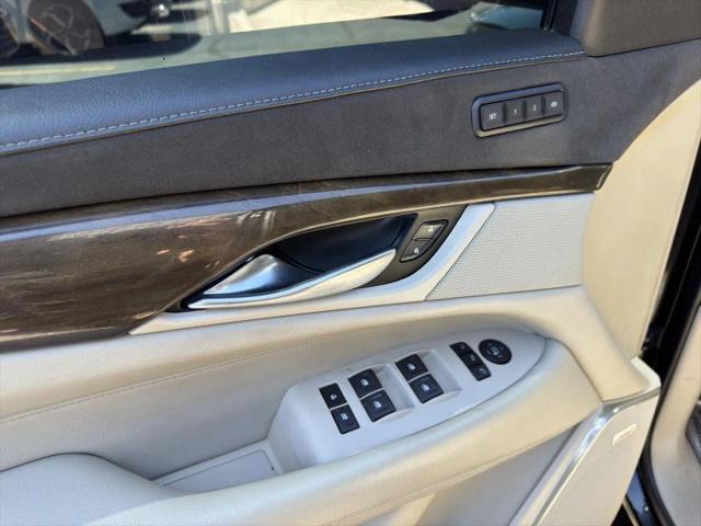 2019 Cadillac Escalade ESV Luxury