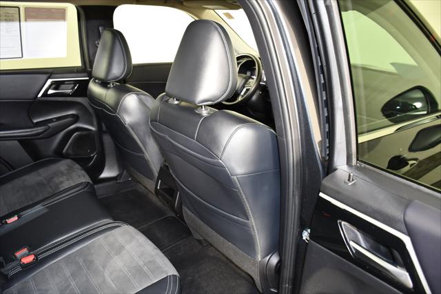 2025 Mitsubishi Outlander PHEV SE S-AWC