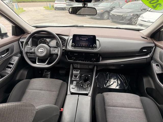 2023 Nissan Rogue SV FWD