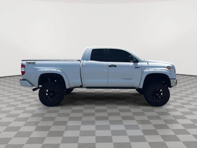 2016 Toyota Tundra SR5 5.7L V8