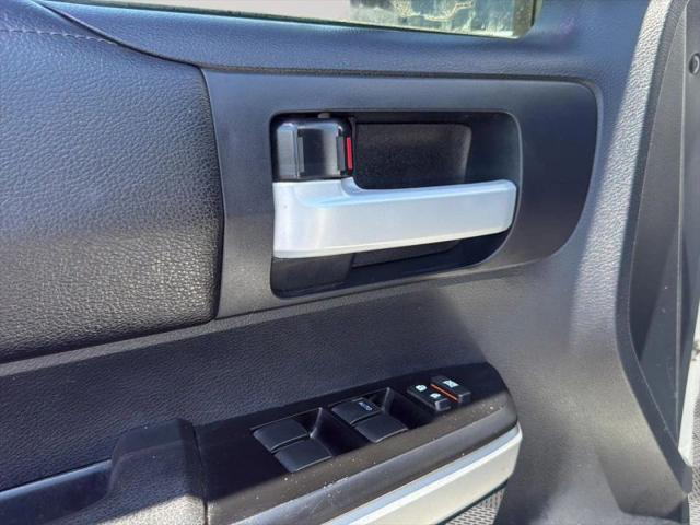 2016 Toyota Tundra SR5 5.7L V8
