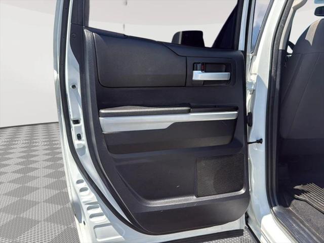 2016 Toyota Tundra SR5 5.7L V8