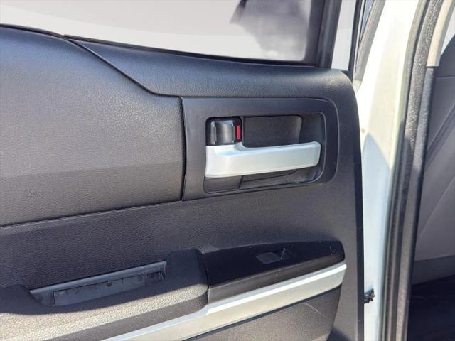 2016 Toyota Tundra SR5 5.7L V8