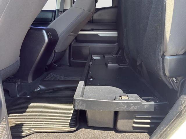 2016 Toyota Tundra SR5 5.7L V8