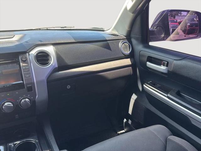2016 Toyota Tundra SR5 5.7L V8
