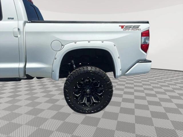 2016 Toyota Tundra SR5 5.7L V8