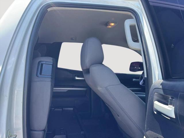 2016 Toyota Tundra SR5 5.7L V8