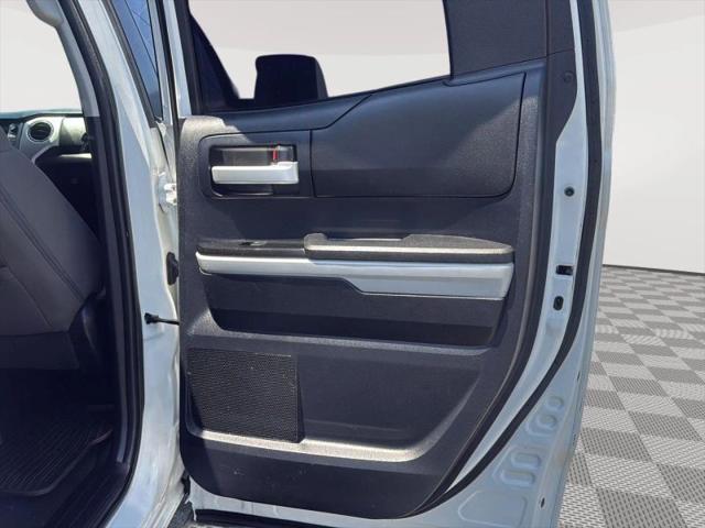 2016 Toyota Tundra SR5 5.7L V8