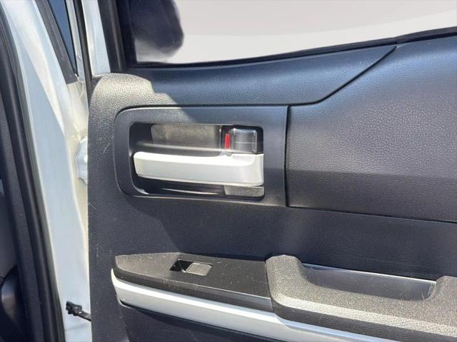 2016 Toyota Tundra SR5 5.7L V8