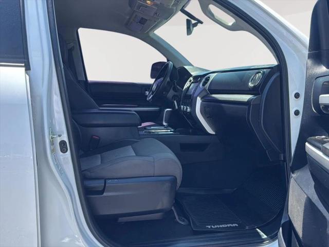 2016 Toyota Tundra SR5 5.7L V8