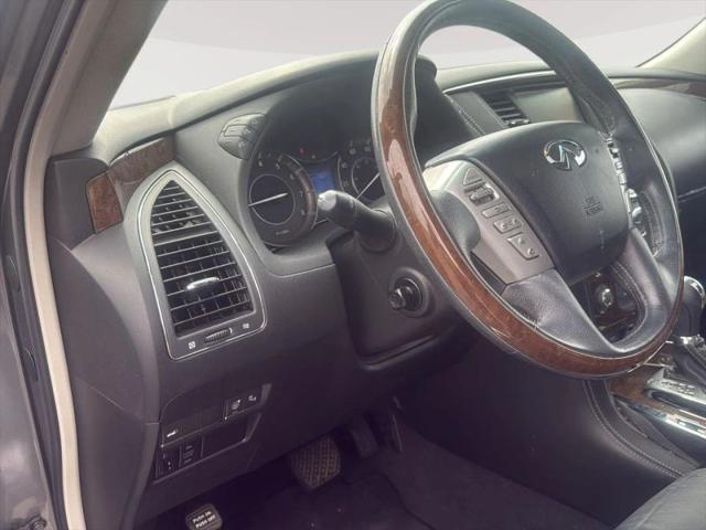 2016 INFINITI QX80 Base