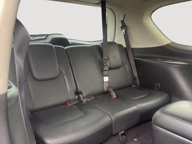 2016 INFINITI QX80 Base