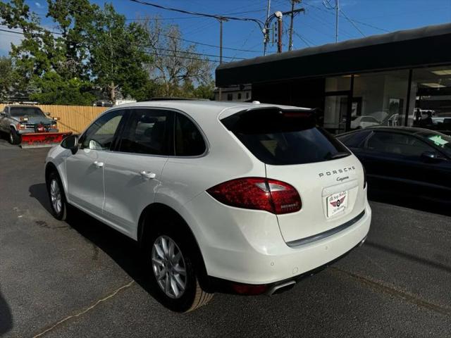 2013 Porsche Cayenne Base