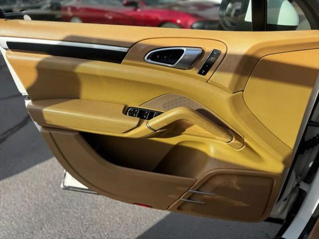 2013 Porsche Cayenne Base