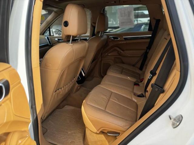 2013 Porsche Cayenne Base