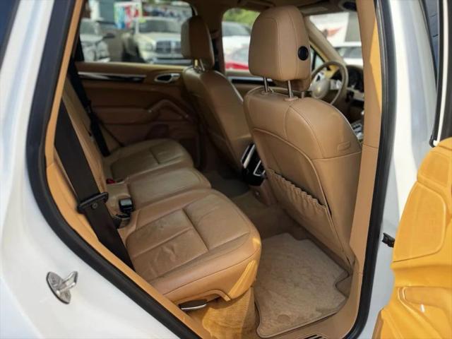 2013 Porsche Cayenne Base