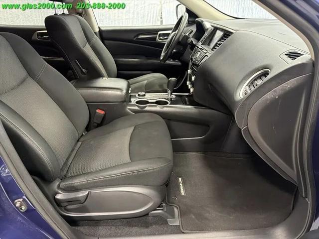 2019 Nissan Pathfinder SV