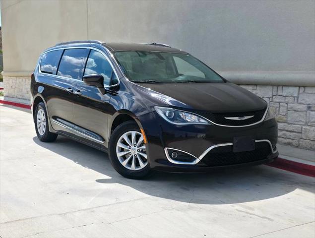 2017 Chrysler Pacifica Touring-L for sale in Dallas, TX