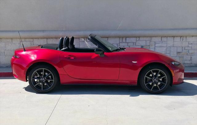 2017 Mazda MX-5 Sport