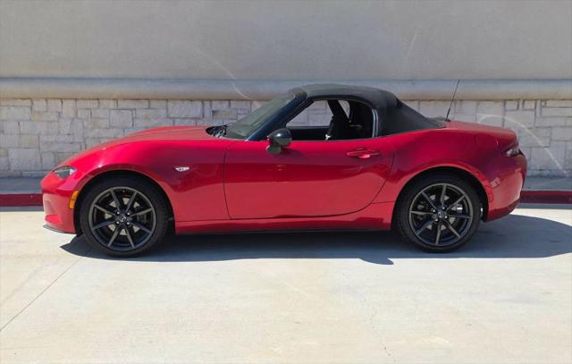 2017 Mazda MX-5 Sport