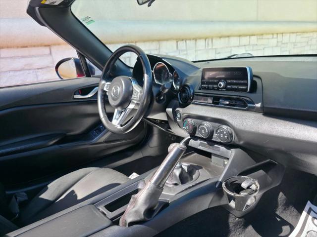 2017 Mazda MX-5 Sport